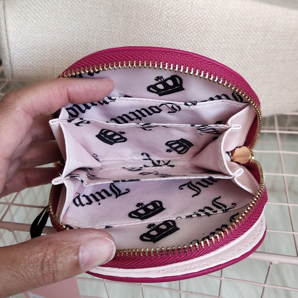 Juicy Couture Pink Quilted Card Holder - Picture 5 of 5